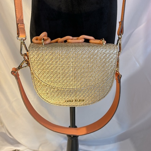 Anne Klein Mini Convertible Shoulder Bag with Resin Chain, Straw Weave Apricot - Picture 5 of 15